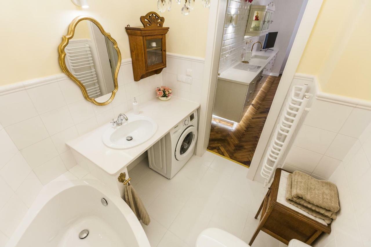 Luxury Apartment Pod Zyrandolem Kraków Eksteriør billede