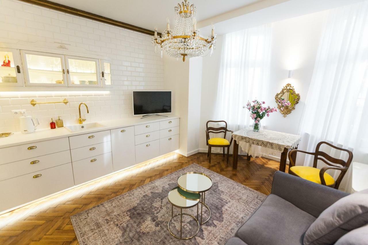 Luxury Apartment Pod Zyrandolem Kraków Eksteriør billede