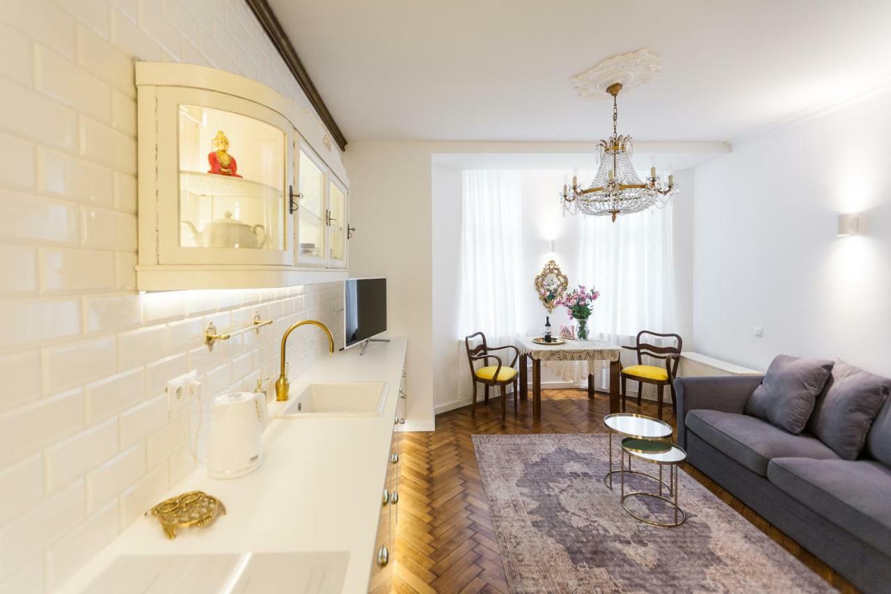 Luxury Apartment Pod Zyrandolem Kraków Eksteriør billede